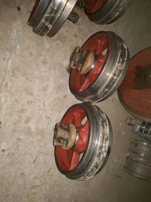 JD4D Undercarriage Heavy Equipment 40SiMnTi/40Mn2 Excavator Idler with Front