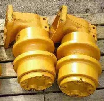 T130/T170 50-21-416SP HRC52-58 Russia Tractor Carrier Roller For Undercarriage Parts